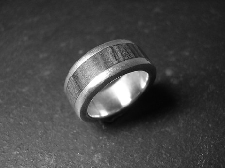 Ring Silber mit Wurzelholz